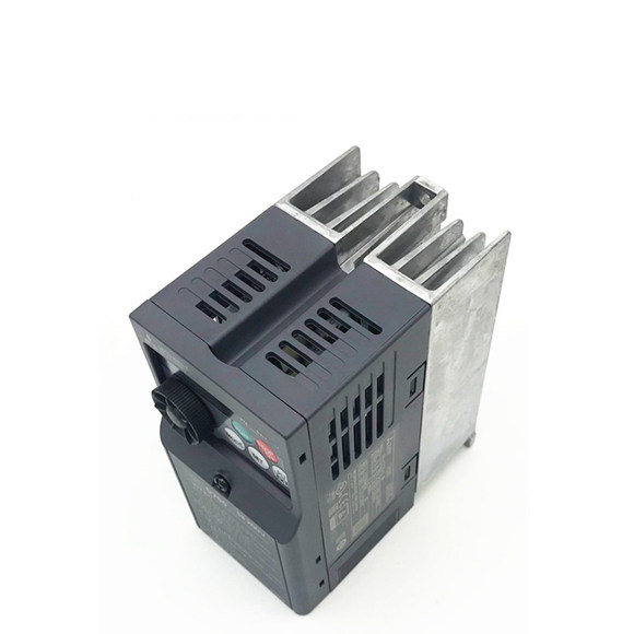 Mitsubishi VFD měnič FR-D720 0,1 kW až 7,5 kW