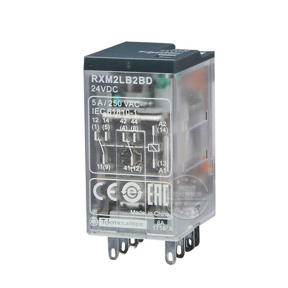 Schneider miniature Relays RXM2LB2BD 24VDC