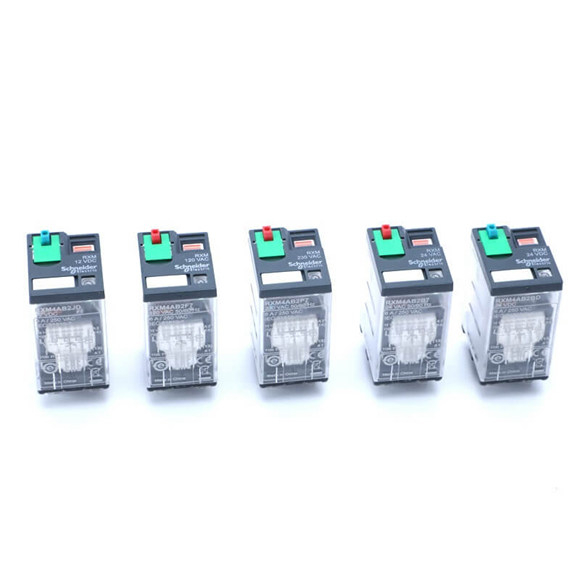Miniat&uacute;rne rel&eacute; Schneider RXM4AB2P7 AC230V