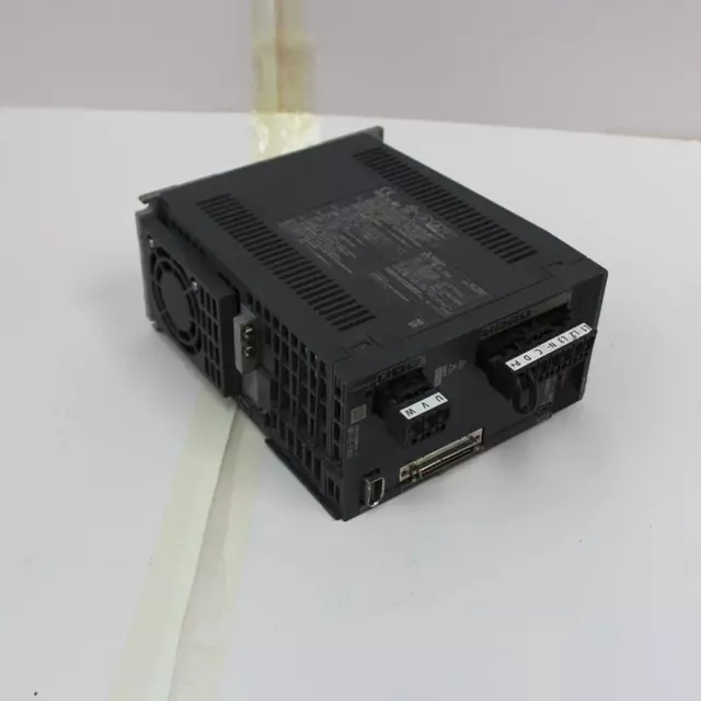 मित्सुबिशी MR-JE-3KW मेलसर्वो-जेई एसी सर्वो एम्पलीफायर ड्राइव